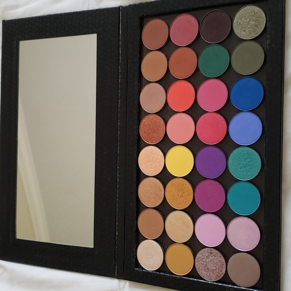Colourpop 32 pan Eyeshadow Palette Magnetic With Mirror BYOP